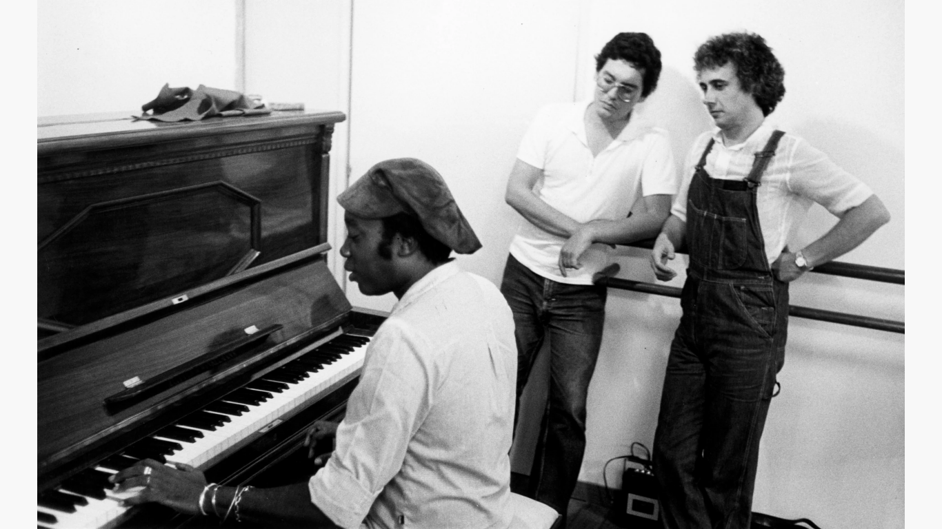 MILTON NASCIMENTO